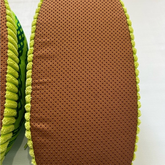 Sneaker Slippers Unisex Green Yellow OS - Picture 8 of 10